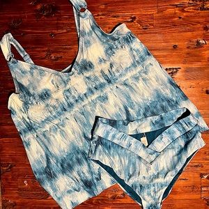 Birdsong Plus Size Tye Dyed Underwire Tankini and Bikini Bottoms